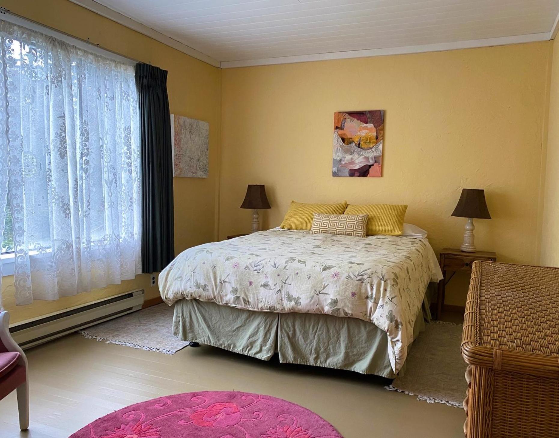 Driftwood Village Cottages Sturdies Bay ภายนอก รูปภาพ